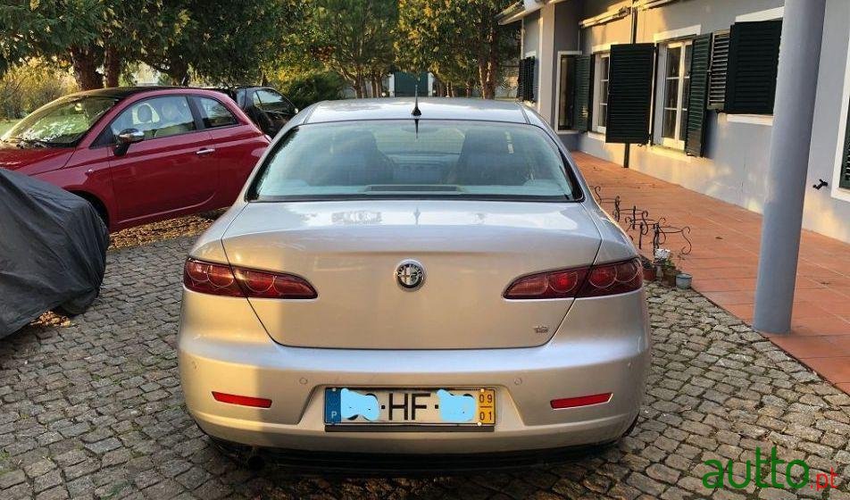 2009' Alfa Romeo 159 1.9 Jtd photo #3