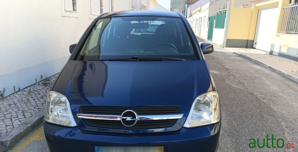2004' Opel Meriva 1.6 Cosmo photo #2