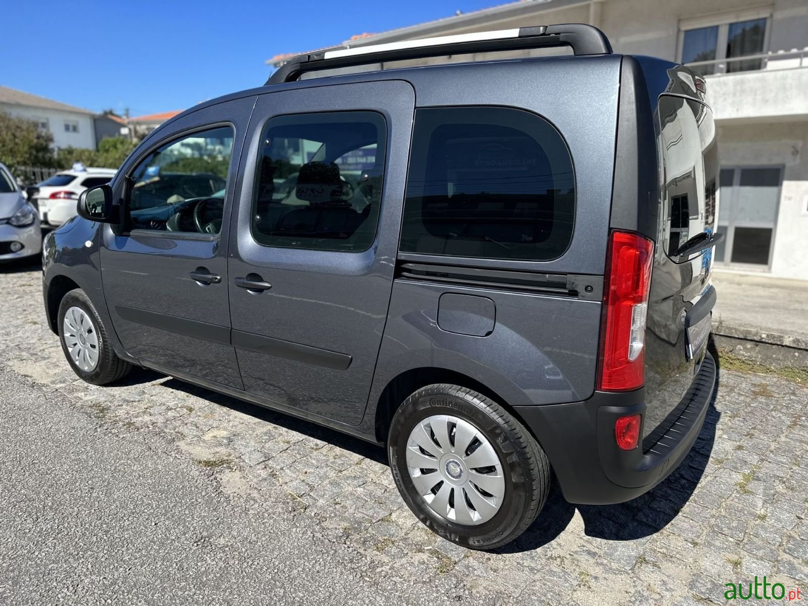2014' Mercedes-Benz Citan photo #2