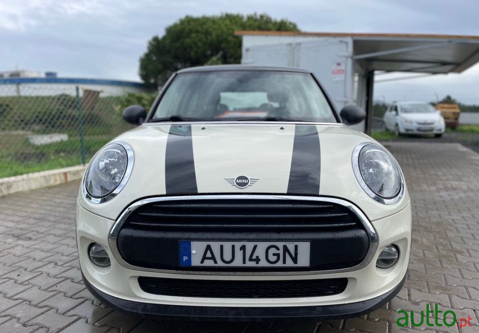 2018' MINI Cooper photo #2