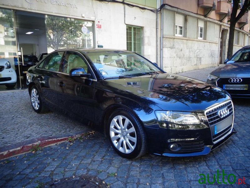 2009' Audi A4 2.0 Tdi Sport photo #4