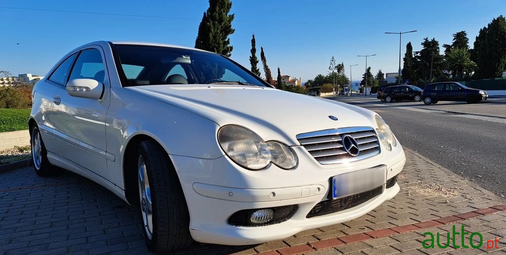 2003' Mercedes-Benz C 230 photo #5
