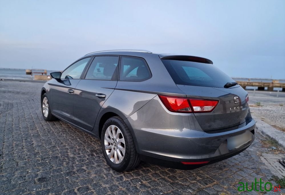 2014' SEAT Leon St photo #1