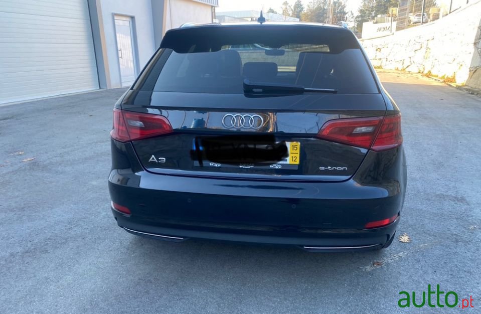 2015' Audi A3 Sportback photo #4