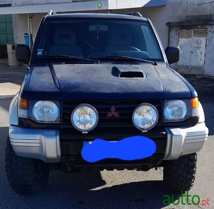 1994' Mitsubishi Pajero photo #4