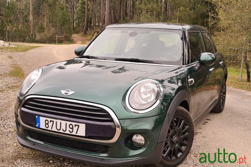 2015' MINI Cooper photo #1