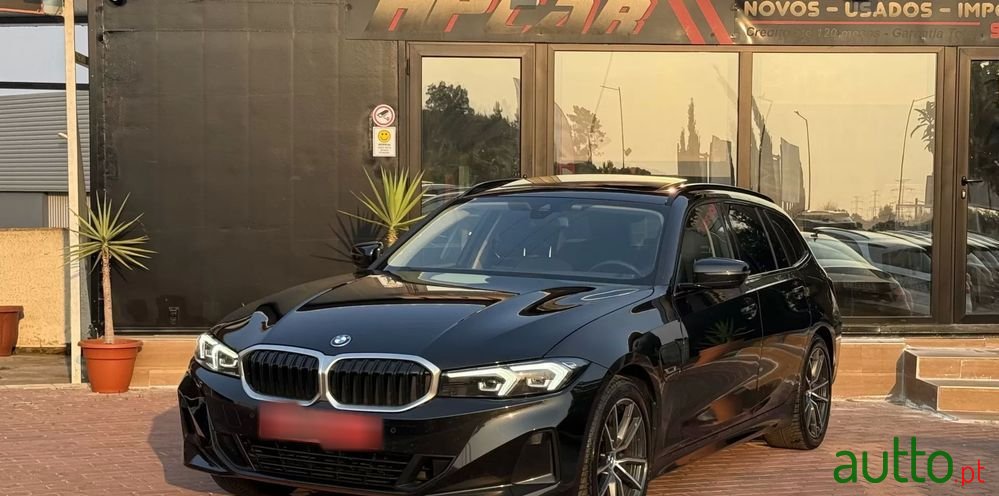2023' BMW Série 3 E Aut. Luxury Line photo #5