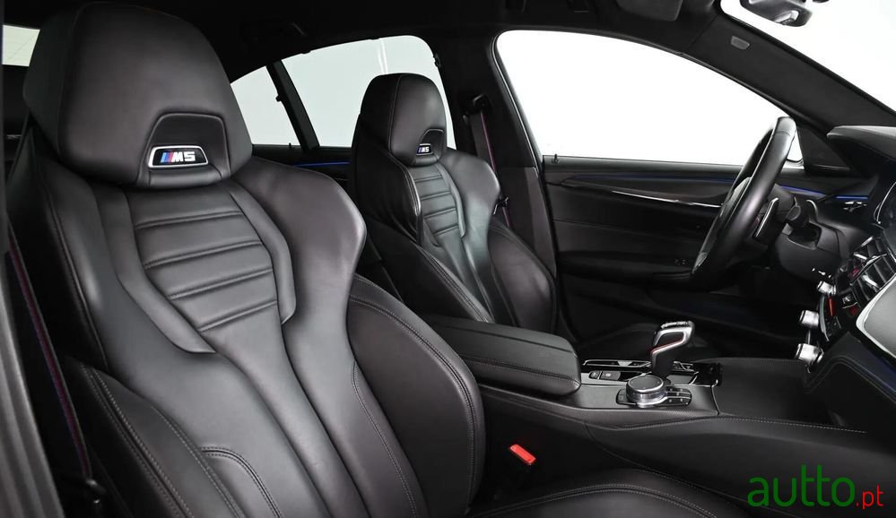 2019' BMW Série 5 Standard photo #3