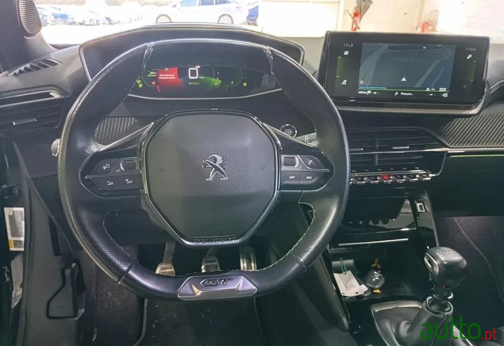 2022' Peugeot 2008 1.2 Puretech Gt photo #6