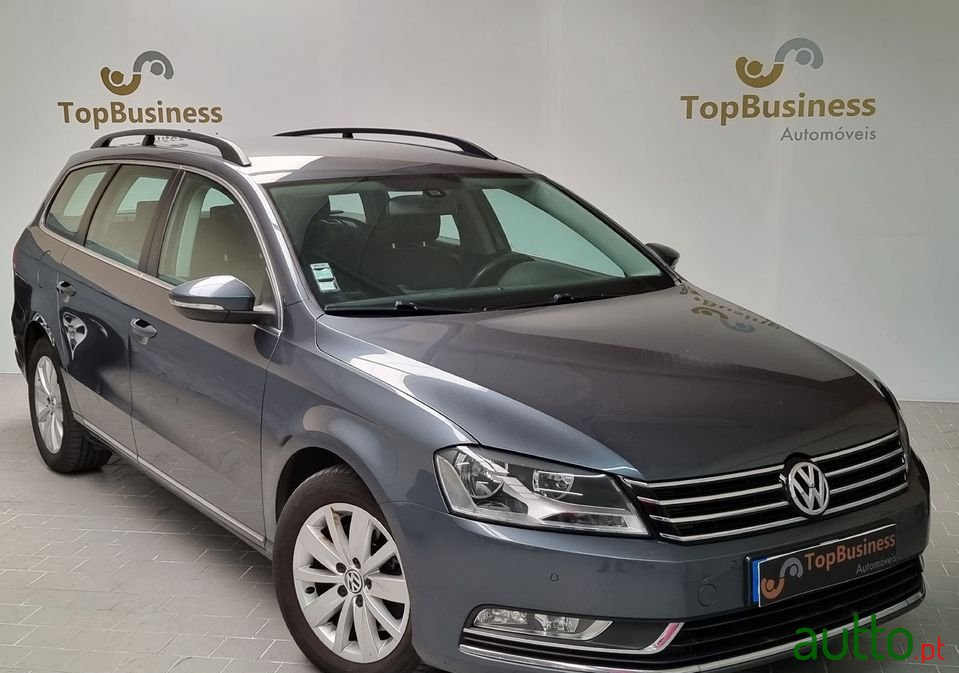 2014' Volkswagen Passat Variant photo #1