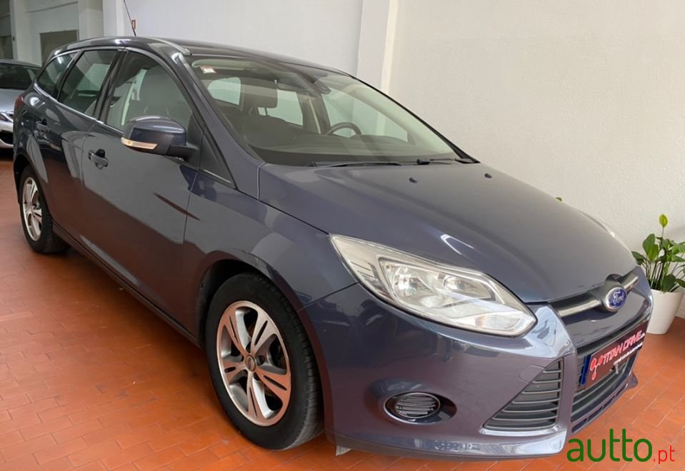 2014' Ford Focus Sw photo #6