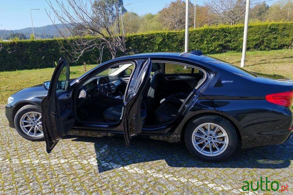 2018' BMW 530 photo #2