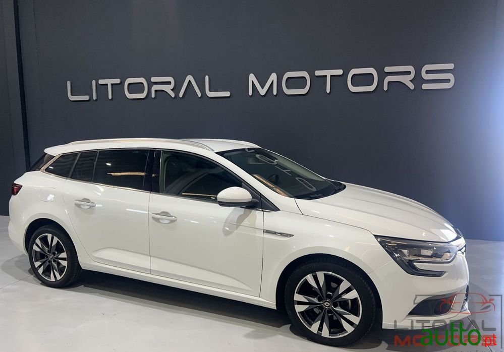 2021' Renault Megane Sport Tourer photo #1