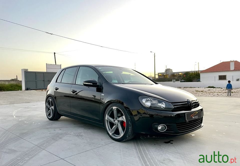 2012' Volkswagen Golf photo #3