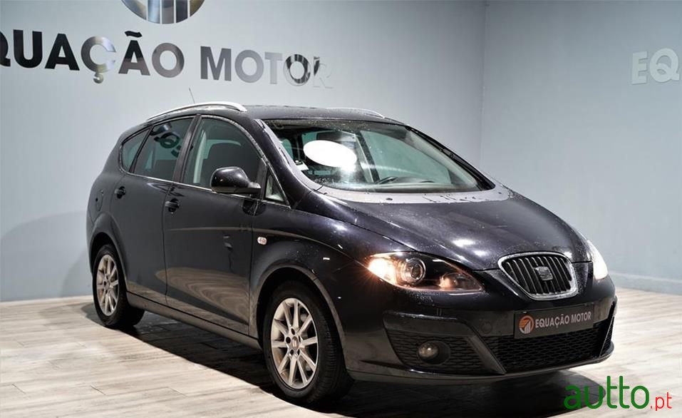 2010' SEAT Altea photo #2