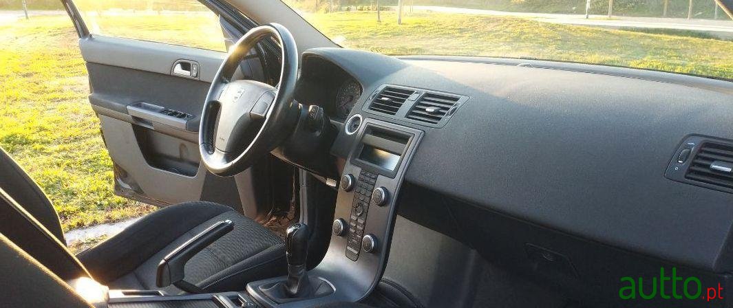 2008' Volvo V50 1.6 D Momentum photo #2