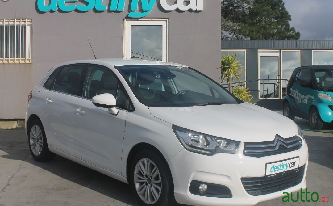 2016' Citroen C4 photo #1