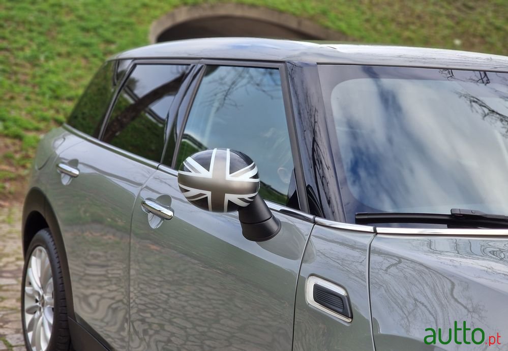 2019' MINI Clubman One D photo #5