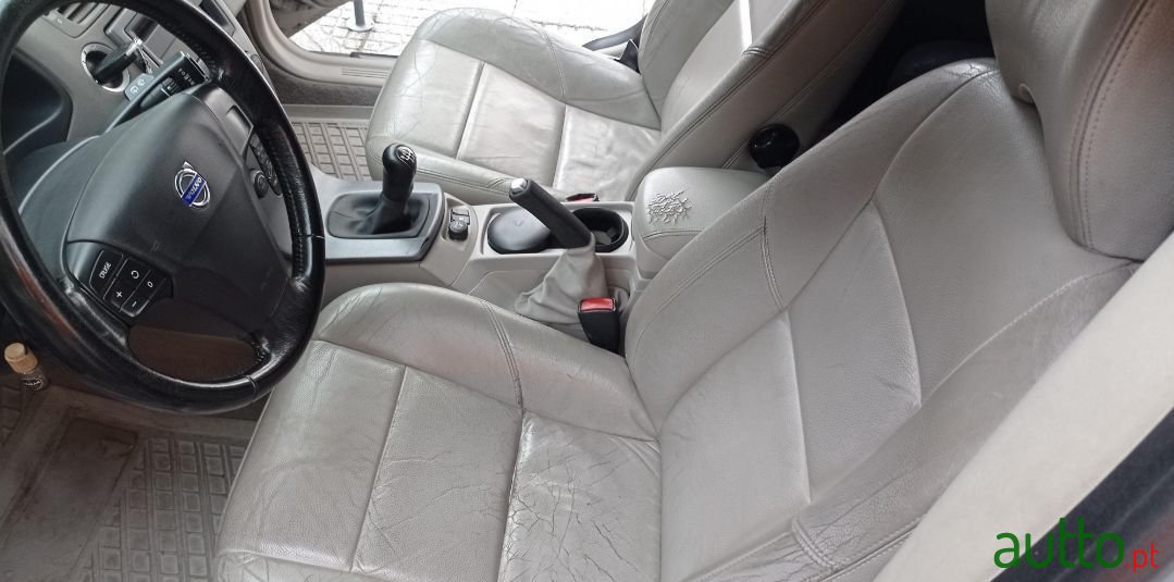2004' Volvo V50 photo #4