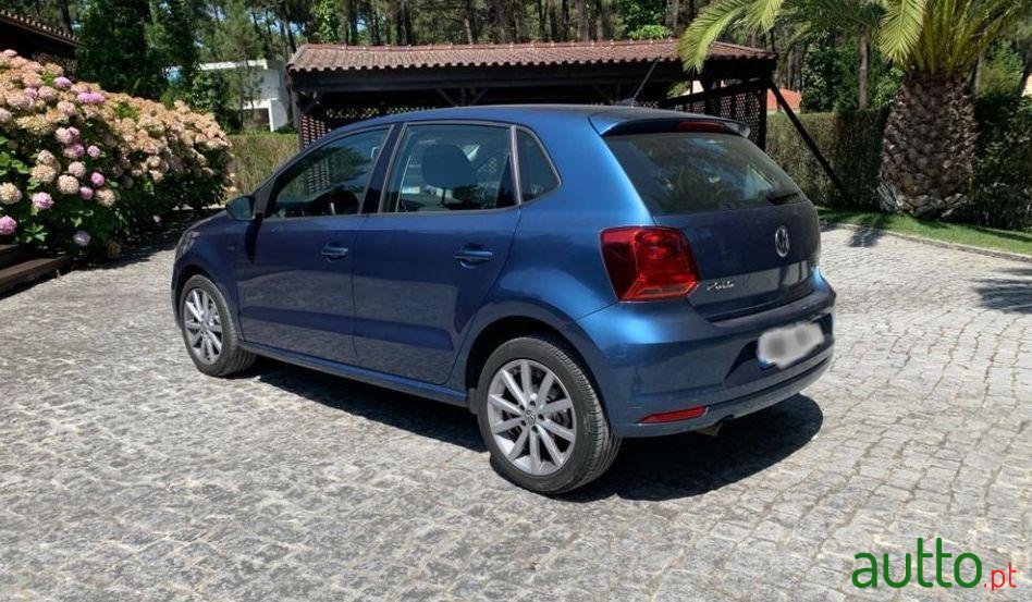 2016' Volkswagen Polo photo #4
