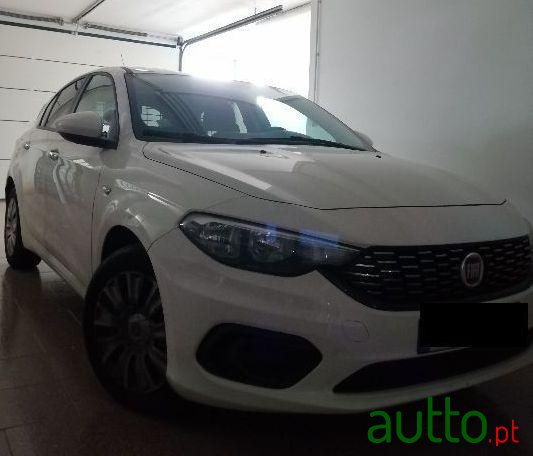 2018' Fiat Tipo photo #2