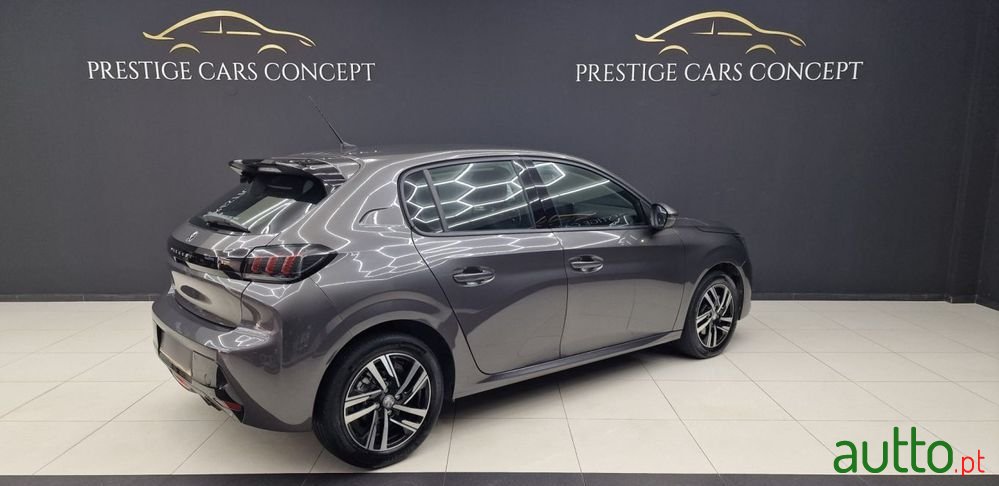 2020' Peugeot 208 photo #3