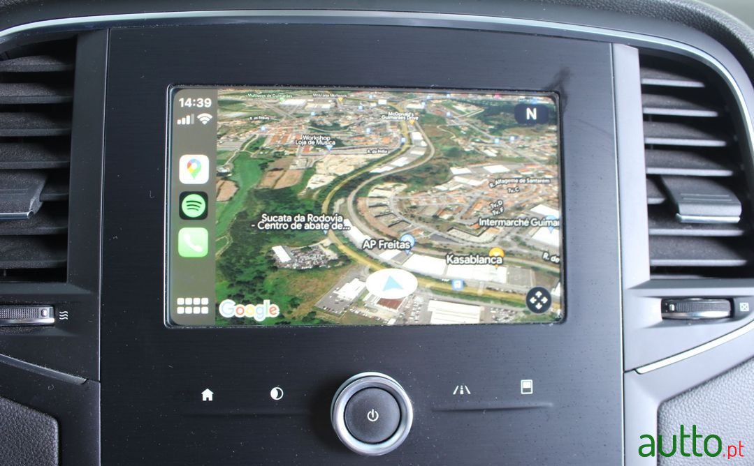 2019' Renault Megane Sport Tourer photo #2