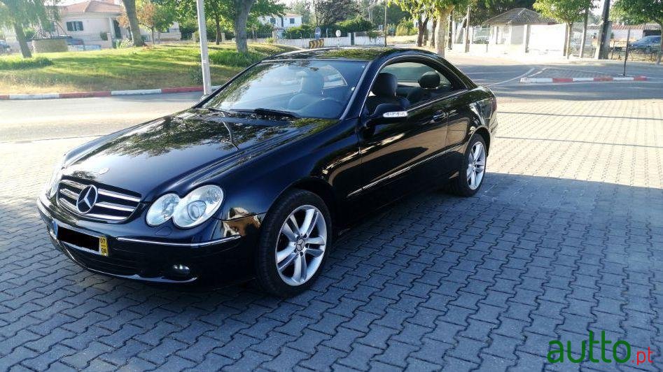 2007' Mercedes-Benz Clk-220 photo #4