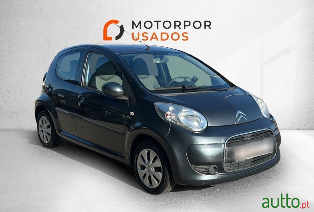 2010' Citroen C1 1.0 Attraction photo #3