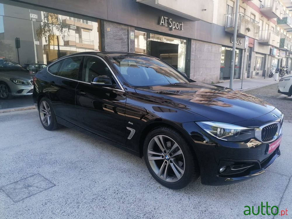 2016' BMW Série 3 D Line Sport photo #1