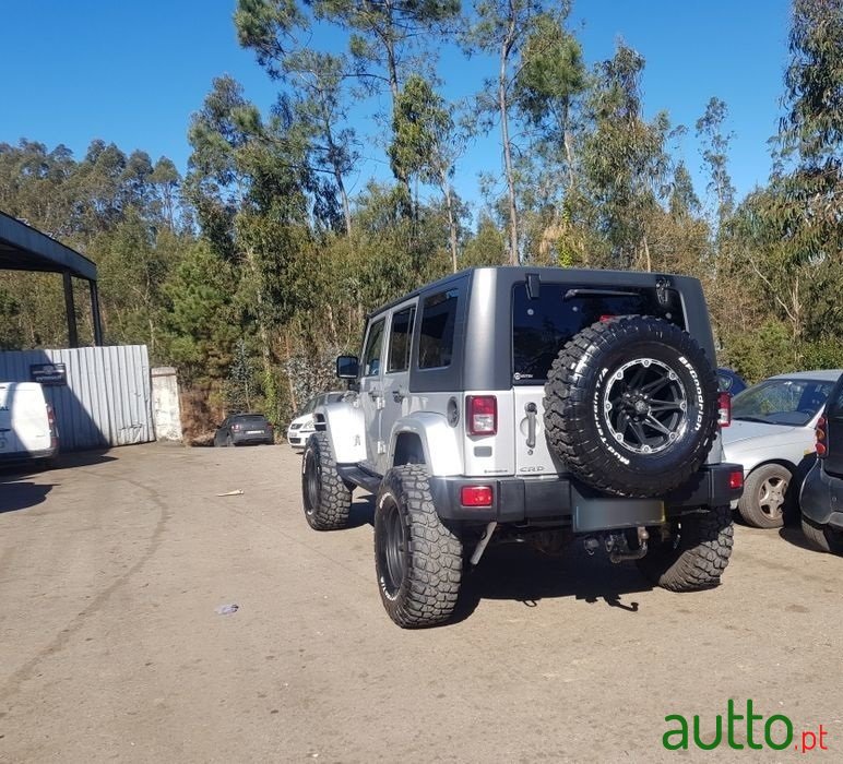 2010' Jeep Wrangler photo #4