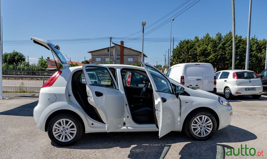 2018' Fiat Punto photo #4