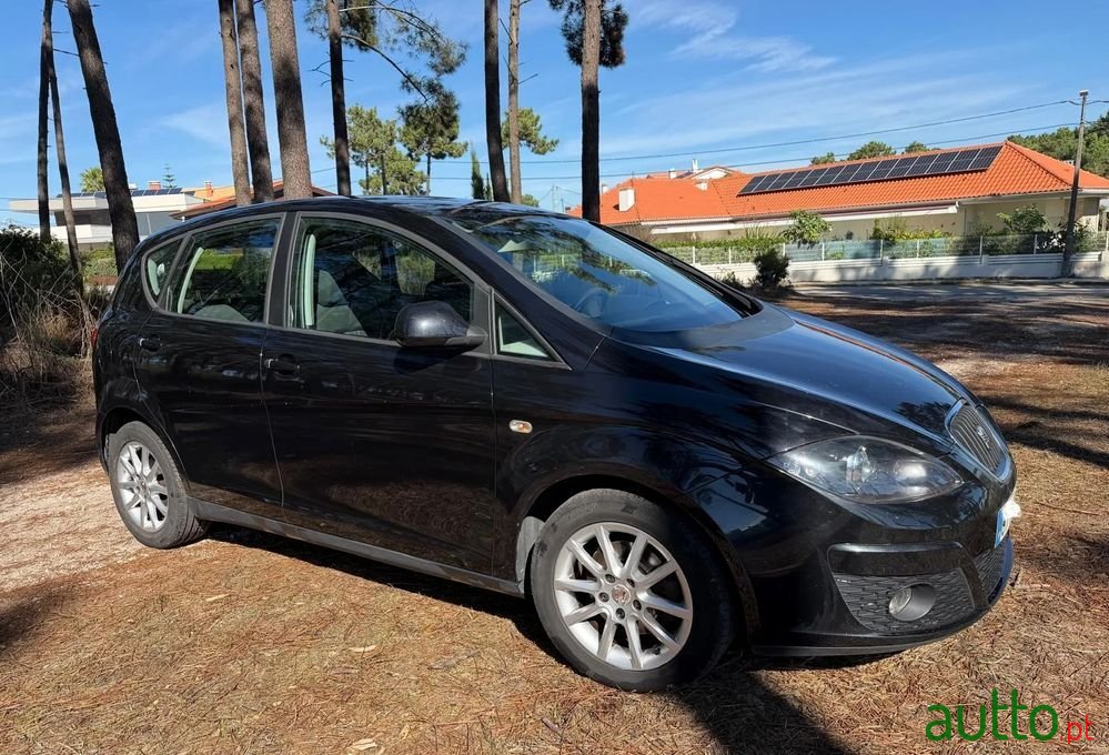 2012' SEAT Altea photo #3