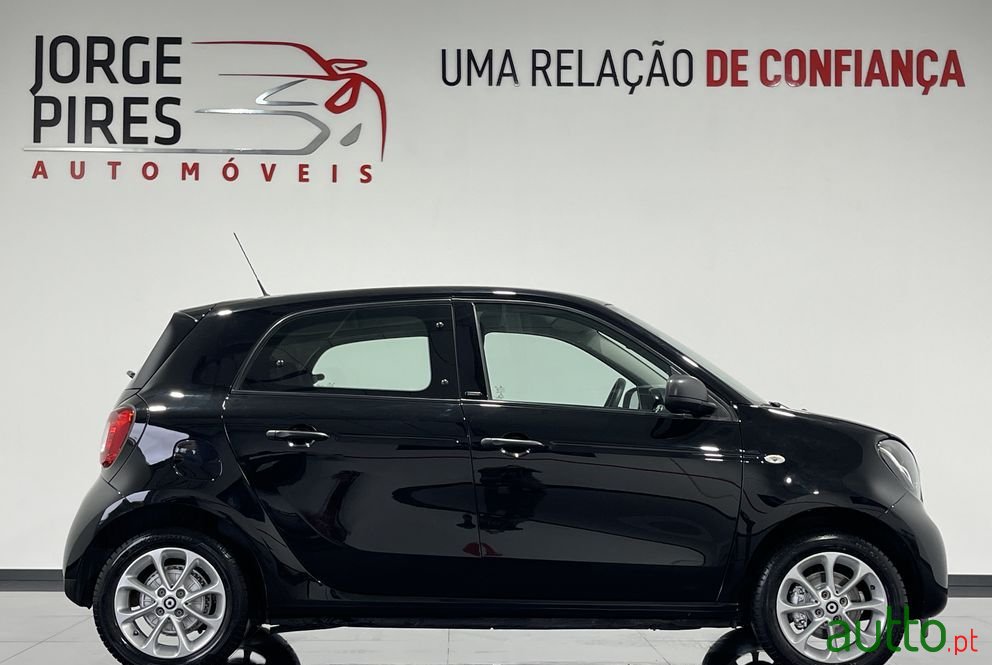 2019' Smart Forfour photo #3