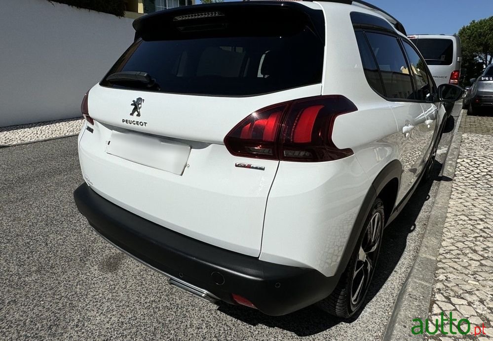 2017' Peugeot 2008 photo #6