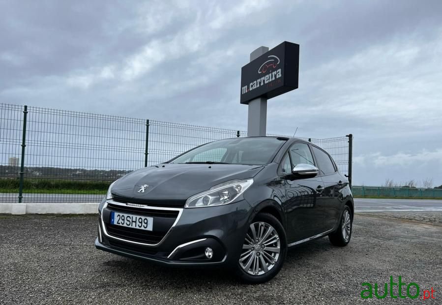 2016' Peugeot 208 photo #1