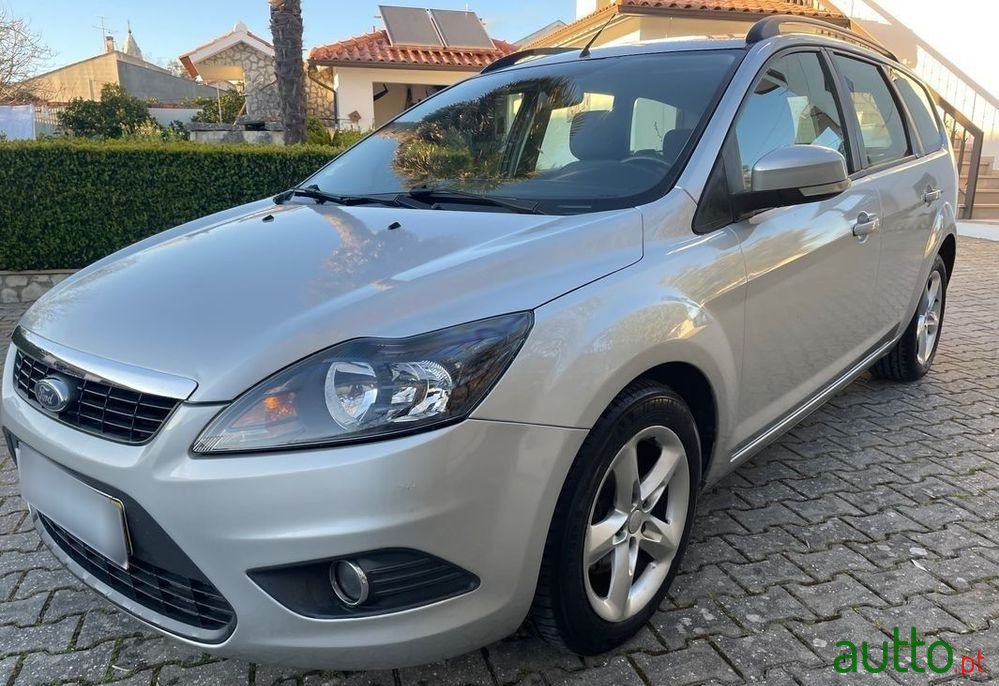 2008' Ford Focus Sw photo #3