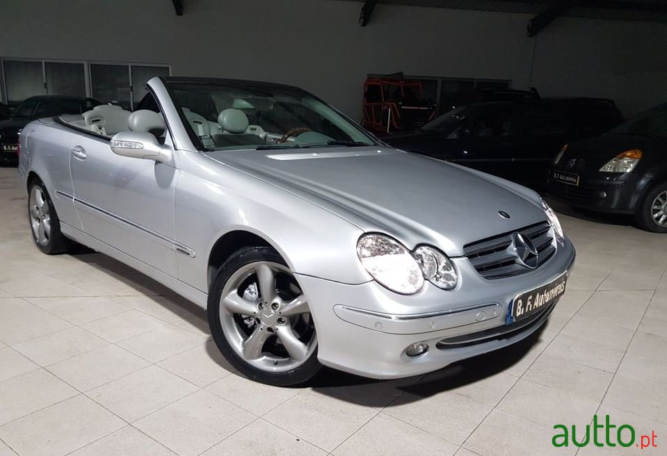 2004' Mercedes-Benz Clk-200 photo #1