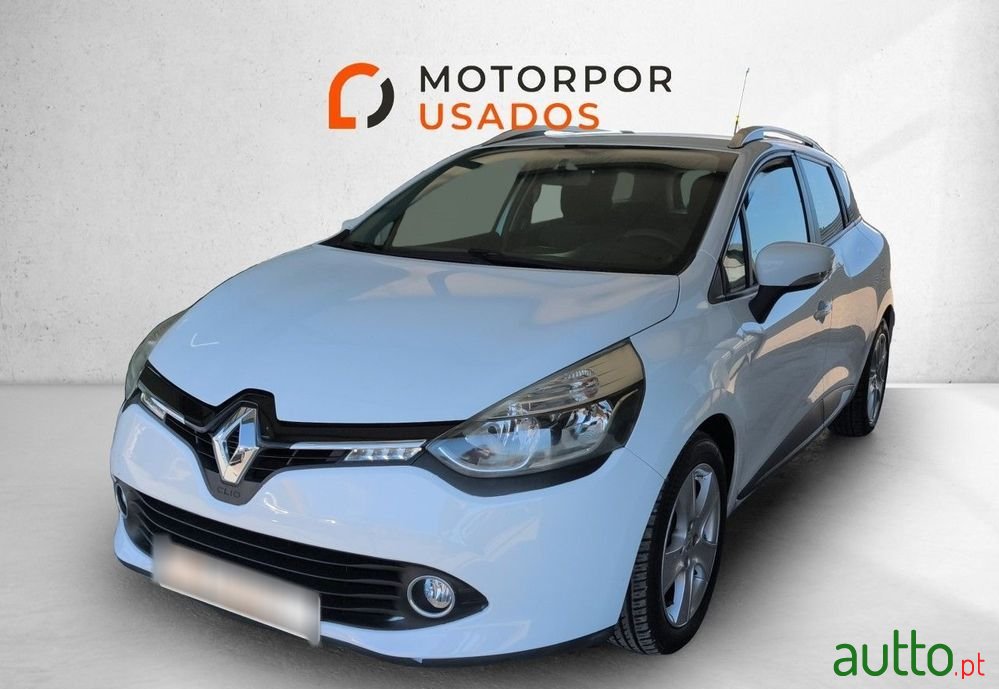2015' Renault Clio Sport Tourer photo #1