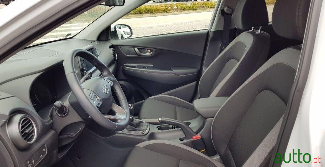 2018' Hyundai Kauai Premium photo #2