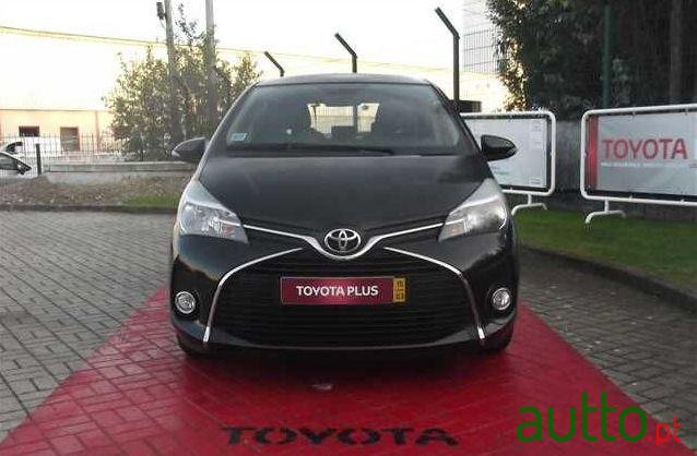 2015' Toyota Yaris 1.0 Vvt-I Comfort+P.Style photo #1