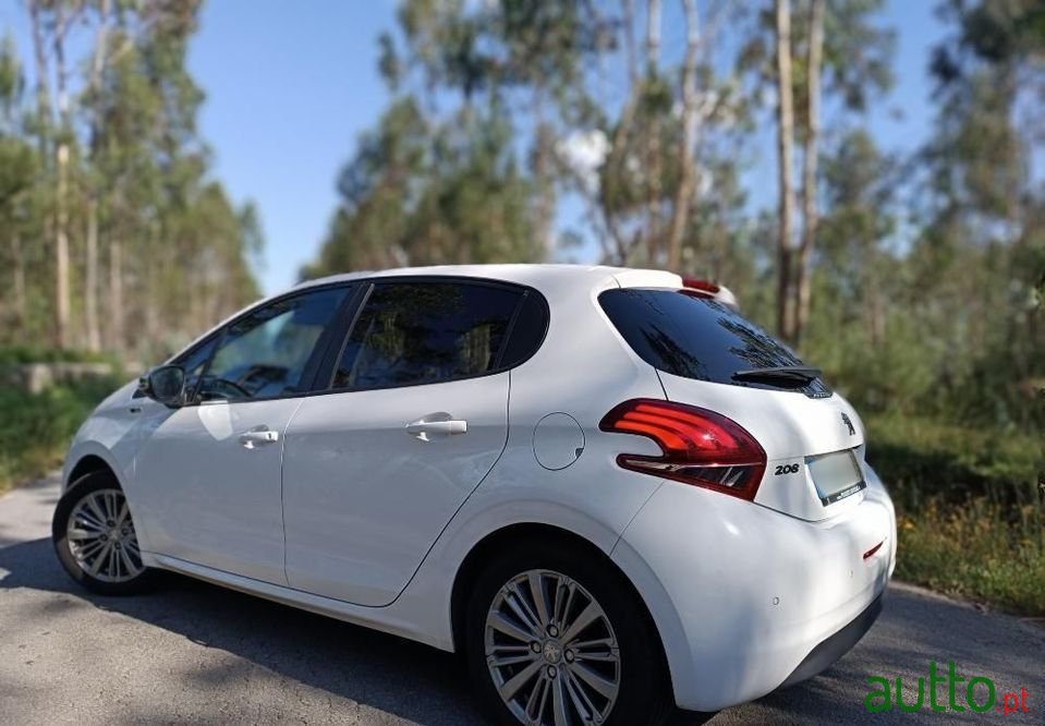 2017' Peugeot 208 photo #4