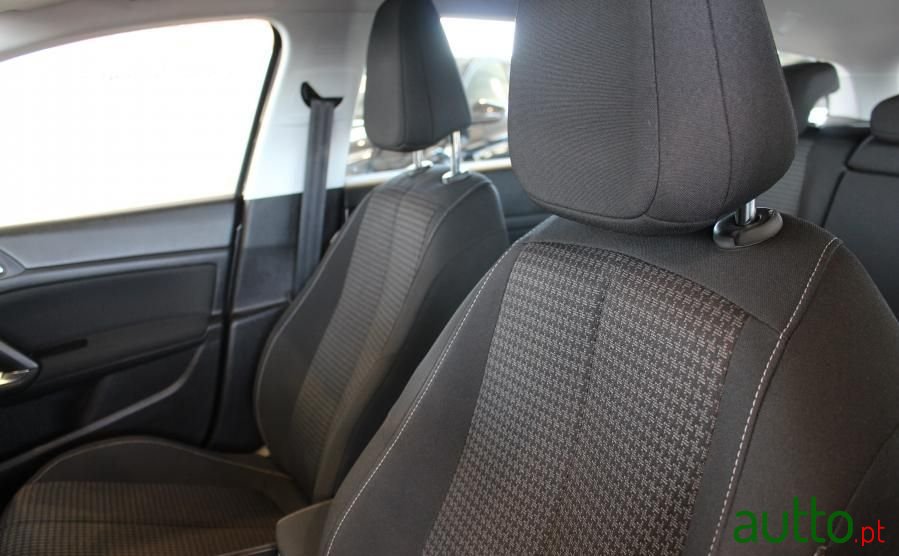 2018' Peugeot 308 Sw photo #6