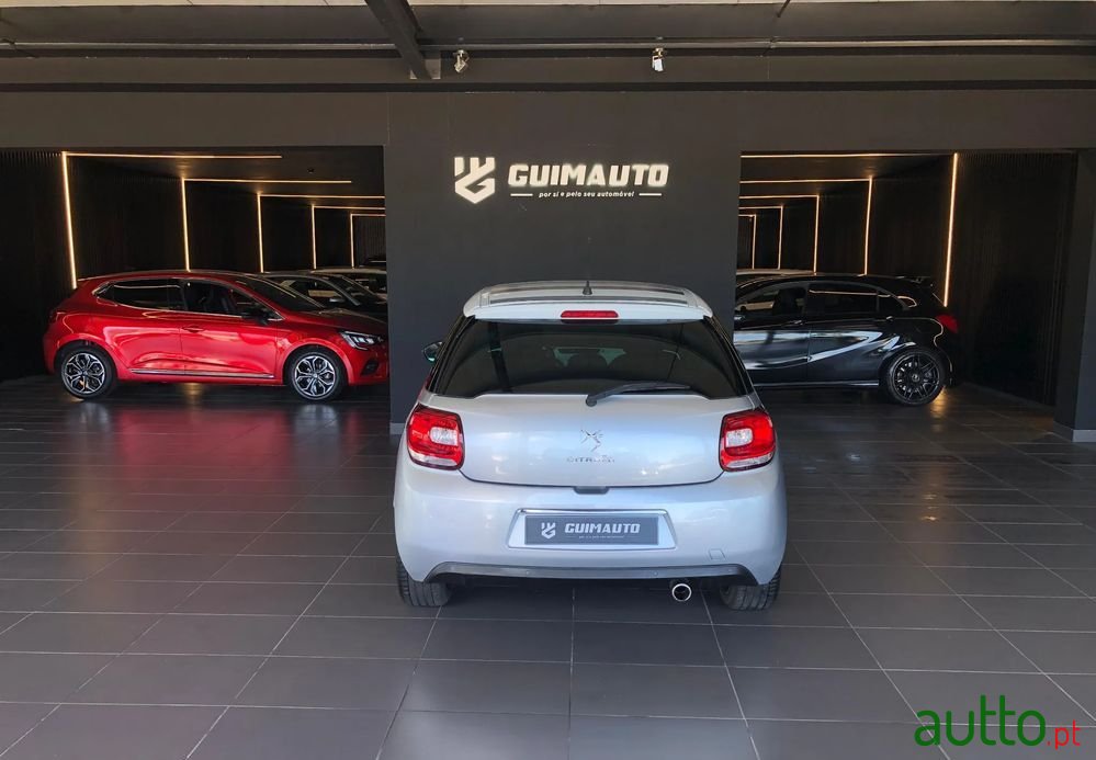 2012' Citroen DS3 photo #5