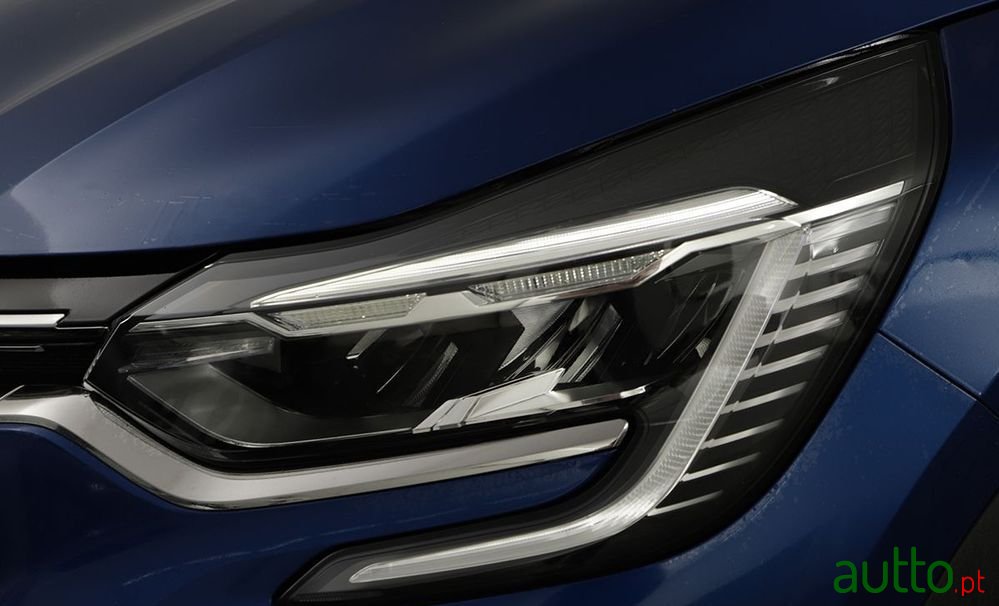 2022' Renault Captur photo #5