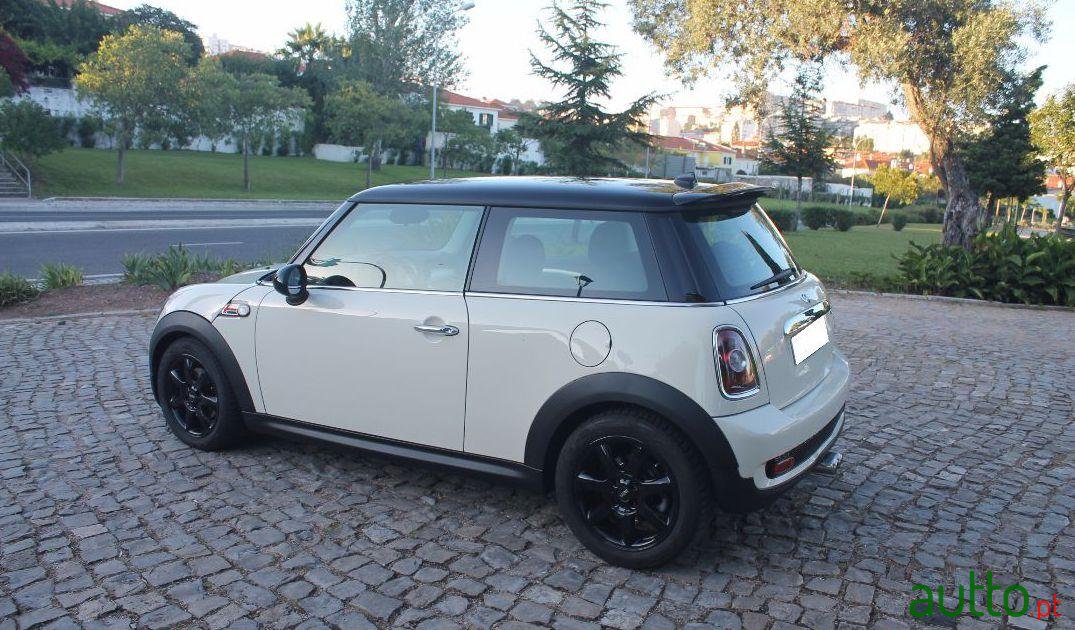 2008' MINI Cooper D Jcw photo #1