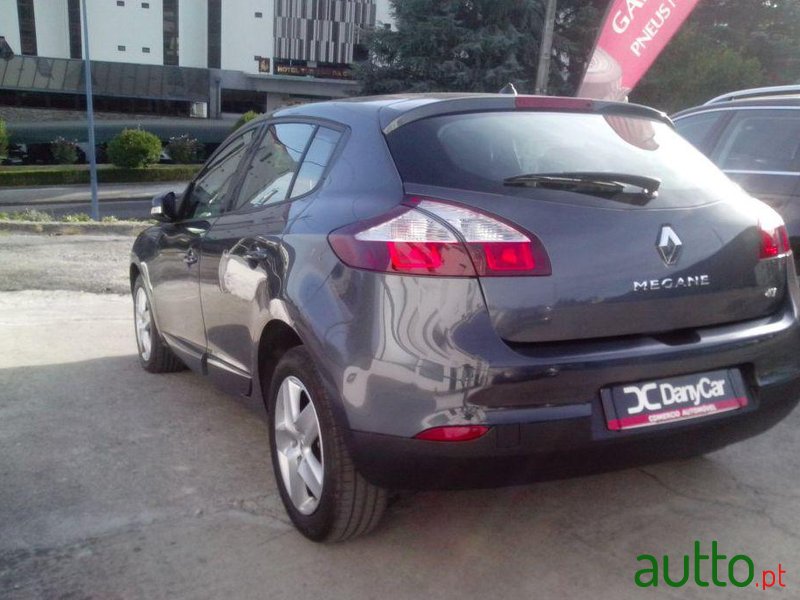 2015' Renault Megane 1.5 dCi Dynamique S SS photo #3