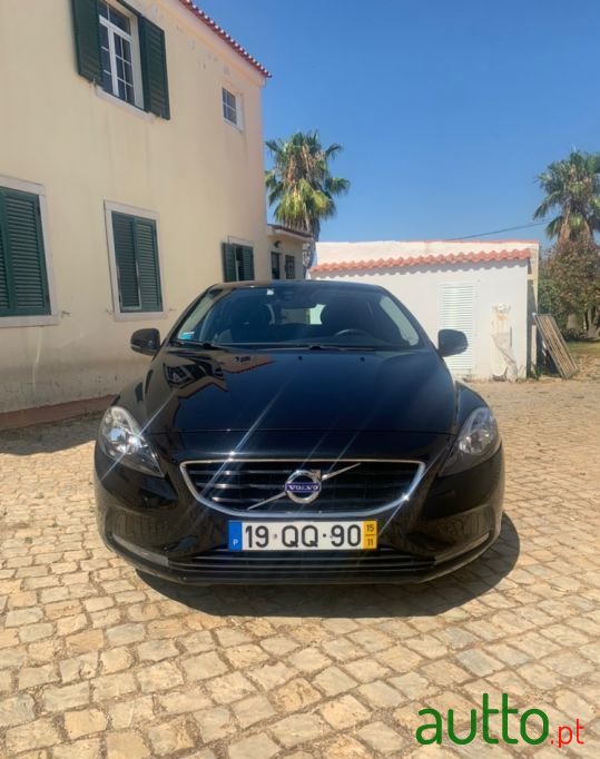 2015' Volvo V40 photo #1