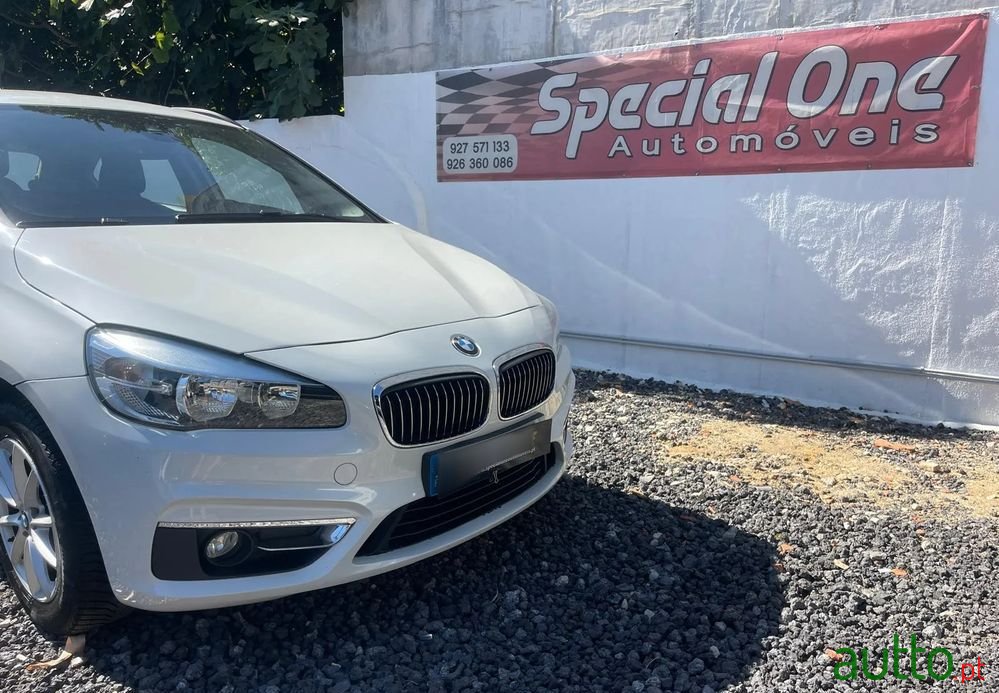 2016' BMW Série 2 D Advantage photo #2