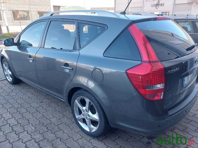 2010' Kia Ceed Sw photo #6